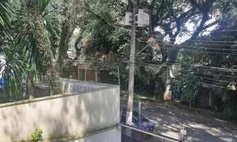 Imagem 5: Casa SOBRADO COM PISCINA em Alto de Pinheiros - São Paulo