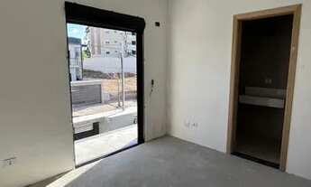 Imagem 7: Linda casa com 3 suites, piscina e 3 vagas de garagem em Cajamar