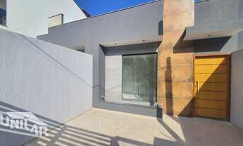 Imagem: Unilar Imóveis - Casa linear nova no Bairro