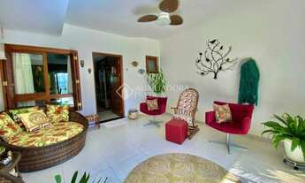 Imagem 6: PORTO ALEGRE - Casa Padrão - Hípica