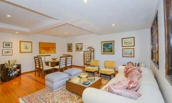 Imagem 2: Casa para venda tem 275 metros quadrados com 4 quartos em Tingui - Curitiba - PR