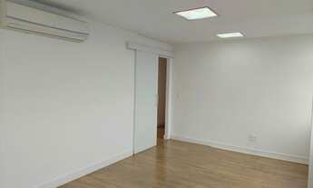 Imagem 7: Conjunto em ótima localização, ótimo estado, 80 m², piso laminado, 2 banheiros, copa