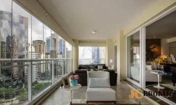 Imagem 7: Apartamento com 204 m² de área útil, 3 suítes, 3 vagas