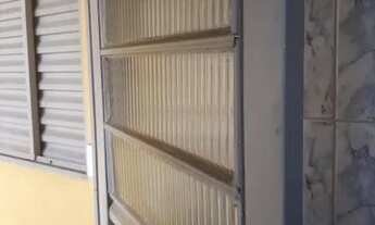 Imagem 7: Casa para aluguel possui 28 metros quadrados com 1 quarto em Vila Conde do Pinhal - São Pa