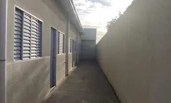 Imagem 4: Casa com dois quartos e vaga de garagem no Setor Garavelo B