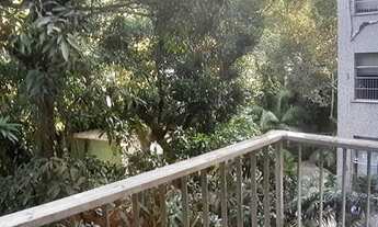 Imagem 4: Apartamento espaçoso e desocupado em rua tranquila e arborizada sem saída e com guarita