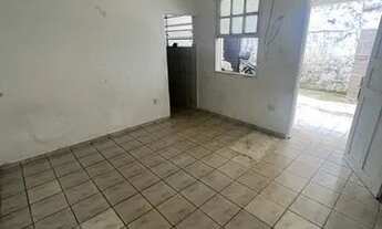 Imagem 4: Aluga se casa um quarto cozinha e banheiro área de serviço