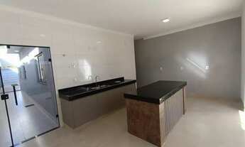 Imagem 3: Casa à venda com 03 suites,com armários e ofurô, porcelanato, espaço Gourmet