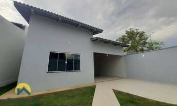Imagem: Casa à venda com 3 Quartos sendo 2 suítes