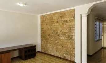 Imagem 2: Casa para Venda em Valinhos, Parque Cecap, 3 dormitórios, 2 banheiros, 3 vagas