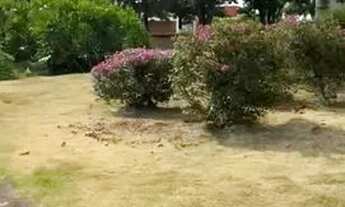 Imagem 3: Terreno Alphaville em frete a Praça e ao Parquinho !