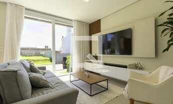 Imagem 2: Casa de Condomínio para Aluguel - Jansen, 2 Quartos, 140 m2