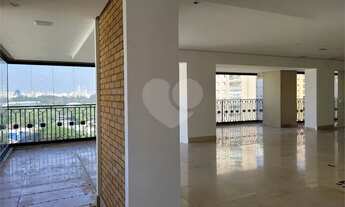 Imagem 2: Neoclássico elegante próximo ao Parque Ibirapuera