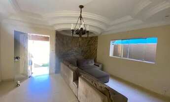 Imagem 3: Casa a venda no Centro de Nerópolis