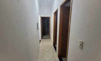 Imagem 7: Casa para aluguel com 200 m2 com 03 quartos no Bairro Cidade Jardim - Uberlândia - MG