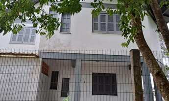 Imagem 2: Excelente imóvel, 6 dormitório, duas suítes em frente a praça em Nova Tramandaí