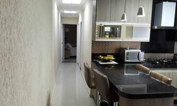 Imagem: Casa com três quartos e churrasqueira em