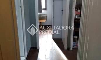 Imagem 7: PORTO ALEGRE - Casa Padrão - Cascata