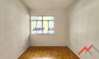 Imagem 2: Apartamento com 3 dormitórios para alugar por R$ 1.480/mês - Centro - Juiz de Fora/MG