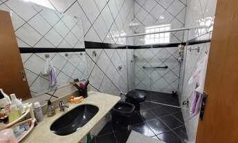 Imagem 5: Casa para aluguel com 03 quartos em Santa Mônica - Uberlândia - MG