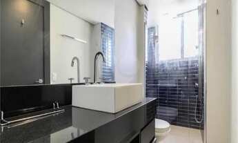 Imagem 7: Um clássico de Moema, lindamente reformado na avenida Rouxinol!