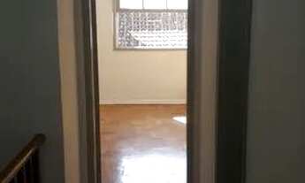 Imagem 6: Sobrado para aluguel possui 100 metros quadrados com 2 quartos