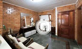 Imagem: Casa com 6 Dormitórios, sendo 4 Suítes