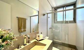 Imagem 5: Venda ou Aluguel de Casa com 4 Suítes no Alphaville - Piscina Aquecida/ Hidromassagem/ Go