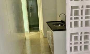 Imagem 4: Novinho, sala living, cozinha e banheiroo