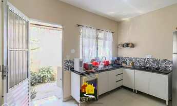 Imagem 1: LINDO SOBRADO PRÓXIMO AO METO NA VILA RÉ