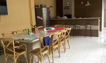 Imagem 2: Sobrado para venda com pé direito duplo e com 3 quartos em Vila Santa Isabel - Anápolis