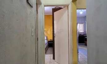 Imagem 7: Ótima casa residencial com 2 dormitórios no Jardim Ipanema. Aceita financiamento e permuta