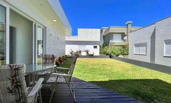 Imagem 2: Casa de condomínio térrea para venda tem 160 metros quadrados com 3 quartos