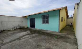 Imagem: Casa com 2 quartos e quintal em condomínio