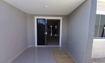 Imagem: Casa nova com piscina em Pontal do Paraná