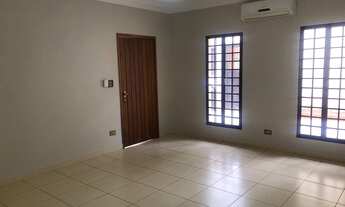 Imagem 4: Casa para venda possui 237 metros quadrados com 3 quartos