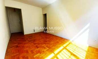 Imagem 4: Apartamento à venda na quadra da praia de Icaraí com 95 m2 e 2 quartos no melhor ponto do