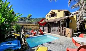 Imagem 2: Casa de condomínio sobrado para venda tem 177 metros quadrados com 4 quartos