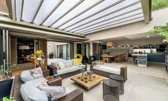 Imagem: Casa com 2 suítes para alugar, 459 m²