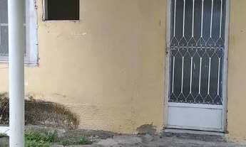 Imagem: Quot vendo casa com quintal 65mil feu rosa