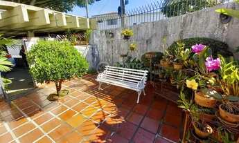 Imagem 2: Sobrado à venda com 3 dormitórios, 3 suítes e 5 vagas