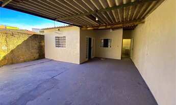 Imagem 6: Casa muito bem localizada na QC2!!!