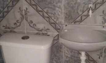 Imagem 4: ALUGA-SE 450 Casa com 1 dormitório