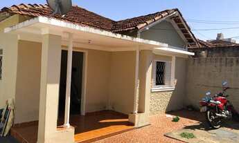 Imagem 2: CASA COM EDICULA