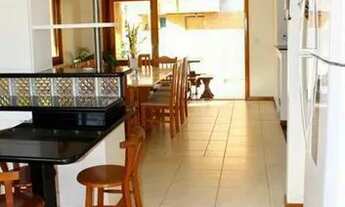 Imagem 5: Casa para venda tem 301 metros quadrados com 3 quartos