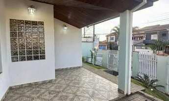 Imagem: Sobrado para aluguel tem 300 metros quadrados