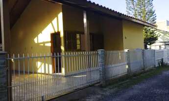 Imagem: Casa de 2 dormitórios mobiliada na Armação