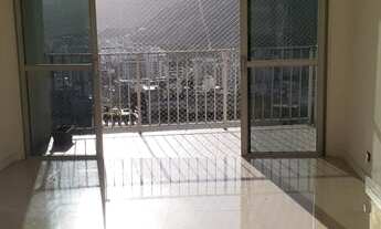 Imagem 2: Apartamento com 134m², composto por 4 quartos sendo 01 suíte, 2 vagas, vista Lagoa e Crist