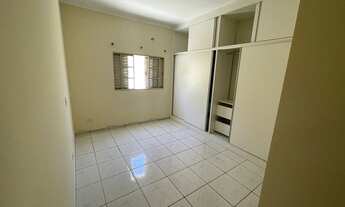 Imagem 4: Sobrado para aluguel e venda com 240 metros quadrados com 3 quartos