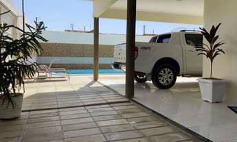 Imagem 2: Casa Duplex no Ouro Preto com 4 dormitórios (sendo duas suítes) #closet